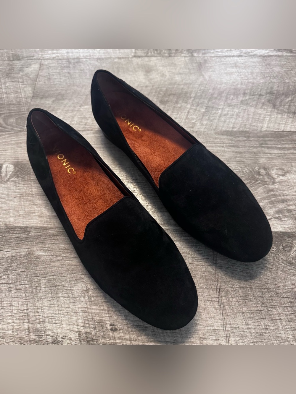 Vionic Willa Slip On Black Suede Loafer NWOB Womens Sz. 11